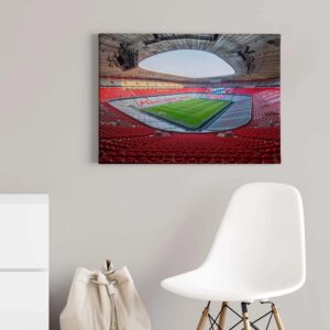 Bricoflor Wandbild Mit Fußball Motiv In Rot Leinwand Bild Mit Stadion Ideal Für Wohnzimmer Und Jungenzimmer Sport Leinwandbild Mit Bayern Design
